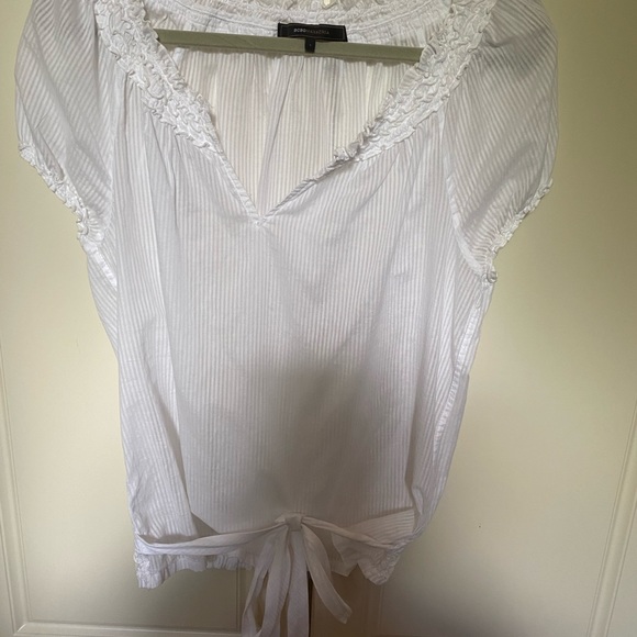 BCBGMAXAZRIA WHITE SEMI-SHEER TOP . - Picture 1 of 12